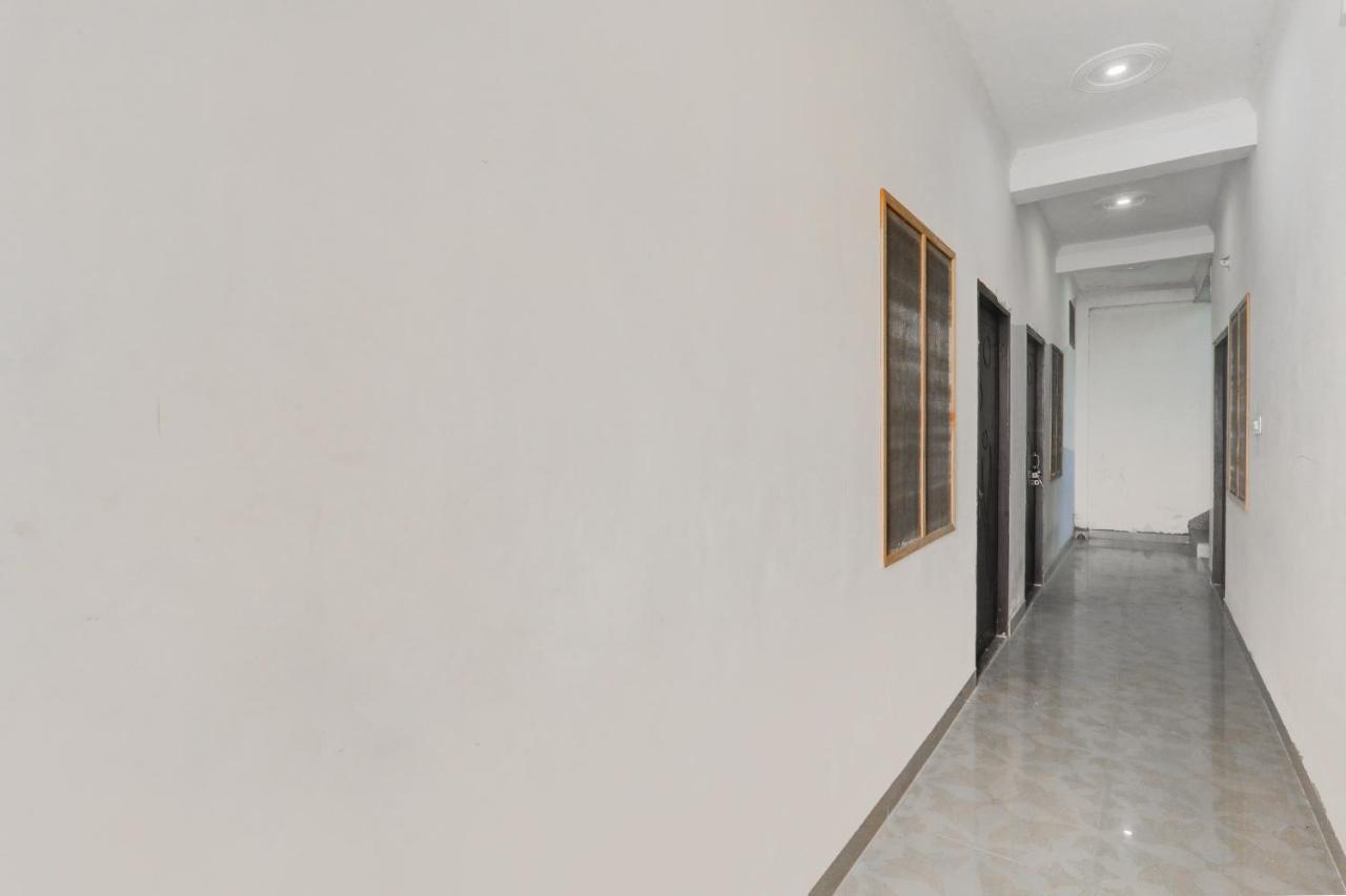 Oyo Flagship Shine Hotel Chinhat Zewnętrze zdjęcie