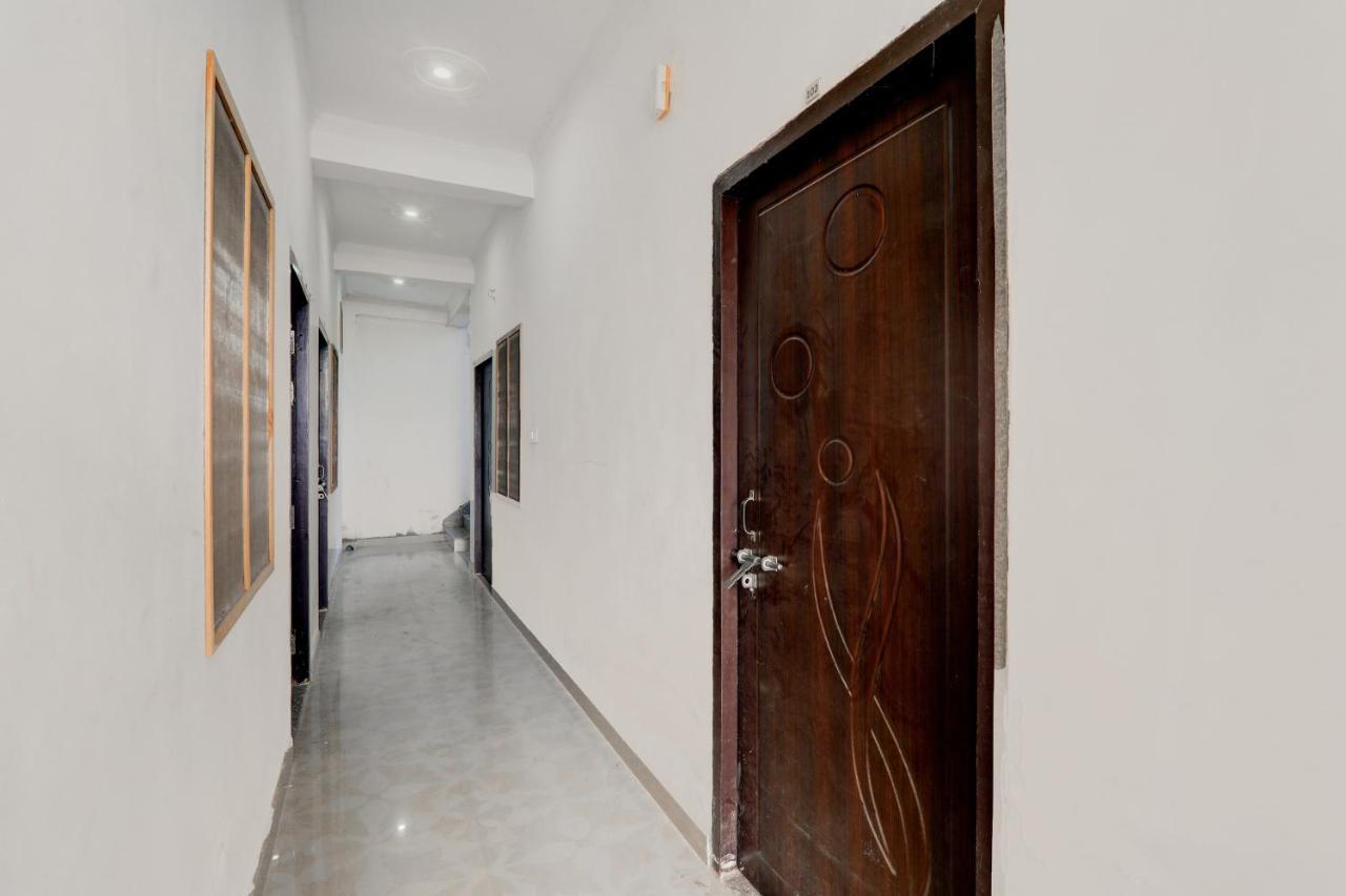 Oyo Flagship Shine Hotel Chinhat Zewnętrze zdjęcie