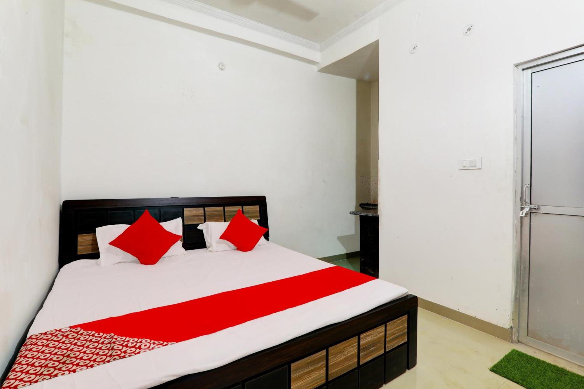 Oyo Flagship Shine Hotel Chinhat Zewnętrze zdjęcie